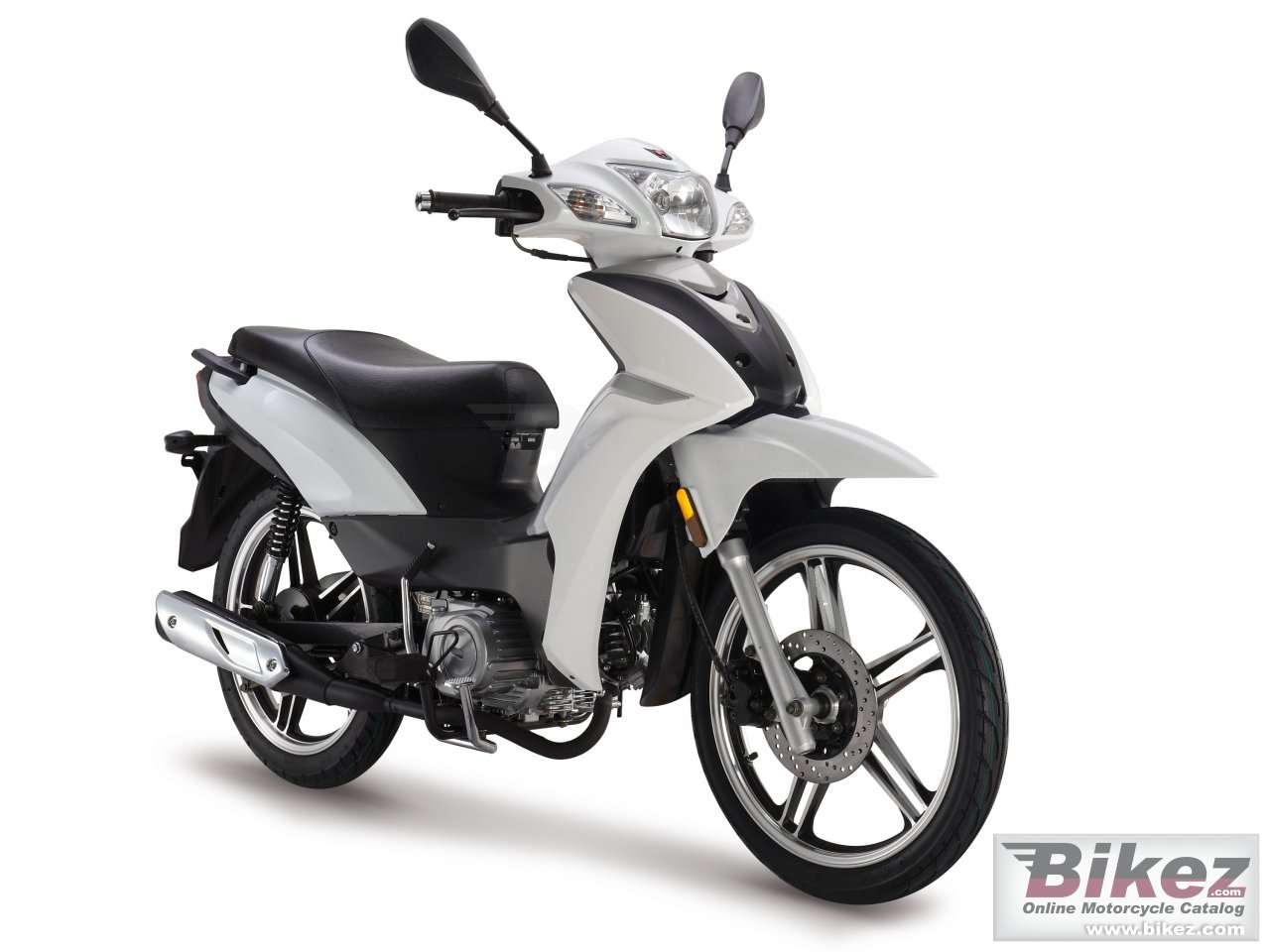 Big Generic inox 125 picture and wallpaper from Bikez.com